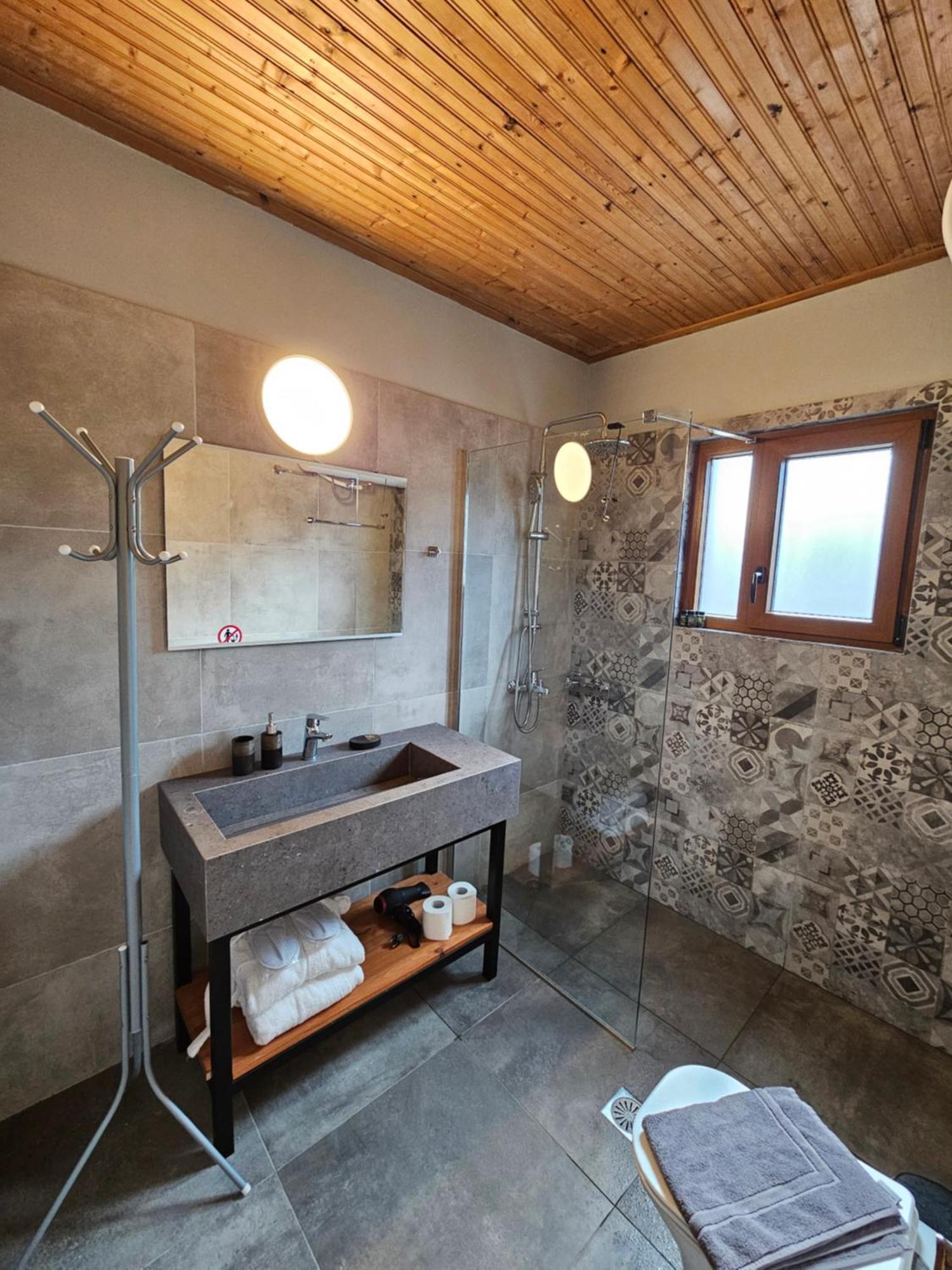 Orino Livadi Mount Villa IV Arachova Eksteriør billede